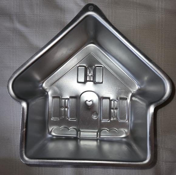 Vintage 1982 Square Holiday Cottage House Cake Pan Retired Wilton - Picture 2 of 6